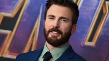 El pene de Chris Evans y por qué internet se llenó de fotos suyas con perros