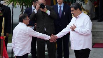 Nicolás Maduro y Gustavo Petro escenifican "una nueva época de cooperación" tras reunirse en Caracas