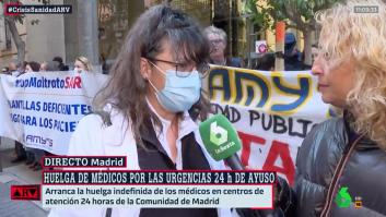Una sanitaria protesta en Madrid por el nuevo plan de Urgencias y le manda este mensaje a Ayuso