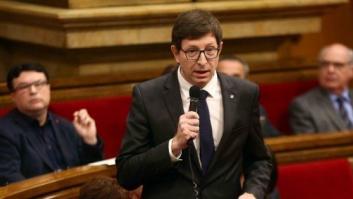 Puigdemont y Junqueras presentan sus credenciales para ser diputados y Mundó deja la política