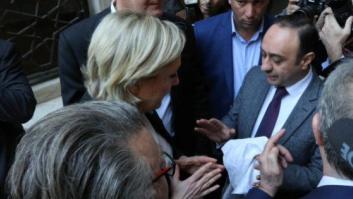 Marine Le Pen se niega a ponerse el velo y cancela una reunión con el líder religioso de Líbano