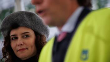 La demoledora respuesta de la escritora Ana Iris Simón a Ayuso: cuenta y muestra su situación