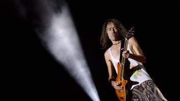 Robe Iniesta lanza 'Mierda de filosofía', un adelanto de su nuevo disco en solitario