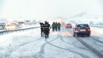 Fomento expedientará a la concesionaria de la AP-6 tras el caos por la nieve