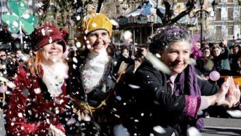 Las Magas de Valencia desfilan entre aplausos e intentos de boicot