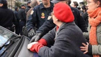 El Gobierno amplía dos años más la norma que prohíbe desahuciar a familias con menores