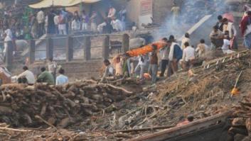 Un joven despierta en su funeral después de que su familia lo diera por muerto en India