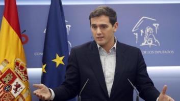 Rivera aplaude a Alfonso Guerra por su "repaso intelectual" a Sánchez por el relator