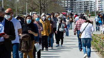 La vacunación en el Zendal trae cola