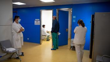 Hospitales catalanes avisan de las UCI al límite y de un perfil más joven de ingresado