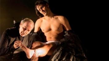 'Esto no es la Casa de Bernarda Alba', el viaje hacia la belleza social de 'CarLoRca' Ferrer