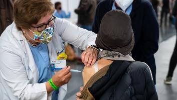 Por qué el SARS-CoV-2 lo tiene difícil para escapar de las vacunas