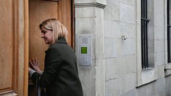La infanta Cristina estudia denunciar a 'El Jueves' por su portada del Caso Nóos