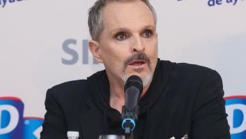 Miguel Bosé habla así de un expolítico: dice que si hay alguien "de izquierdas de verdad" es él