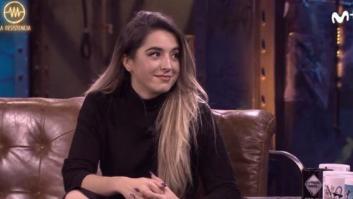 Lola Índigo echa en cara a David Broncano que pregunte por dinero a sus invitados en 'La Resistencia' (Movistar)