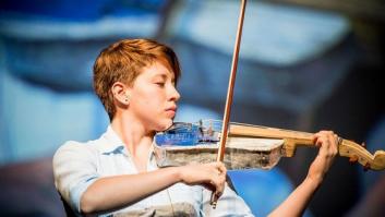 Víctor Manuel actuará en Gijón con la orquesta de instrumentos reciclados