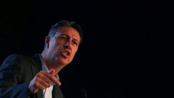 Albiol pide a Rivera un favor "tan sencillo que hasta lo puede entender él"