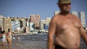 Un 'Brexit' duro puede afectar a 80.000 empleos turísticos en Europa, 25.000 en España