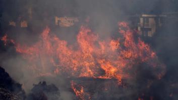 El exclusivo barrio de Bel Air se quema por los incendios en Los Ángeles
