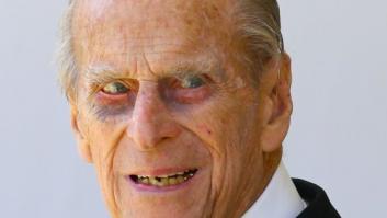 El duque de Edimburgo sale ileso de un accidente de tráfico