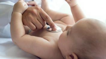 El doctor Manuel Antonio Fernández, reconocido como mejor pediatra de España en los Doctoralia Awards