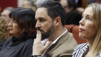 Abascal amenaza a las feministas tras sus protestas