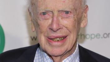 Retiran los títulos honoríficos al Nobel que defiende que los negros son genéticamente menos inteligentes