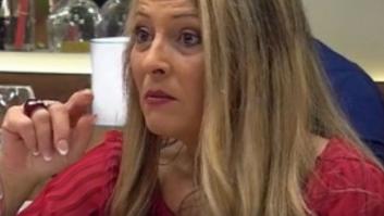 Esta mujer se lleva el mayor corte de la historia de 'First Dates' a cuenta de su pelo: "Cuando tengas tiempo te haces las mechas"