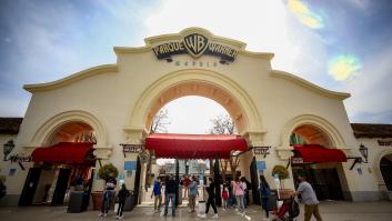 Lo que hay detrás de la escena del parque Warner de Madrid que tanto se está viendo en las últimas horas