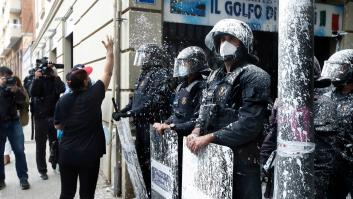 Antidisturbios y activistas se enfrentan por un desahucio en contra de lo pactado entre ERC y CUP