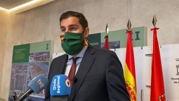 Vox saca adelante su moción para que el himno nacional suene en los colegios murcianos