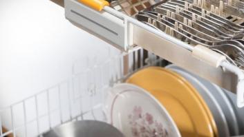 Un experto advierte de 5 errores al usar el lavavajillas y uno lo hacemos casi todos