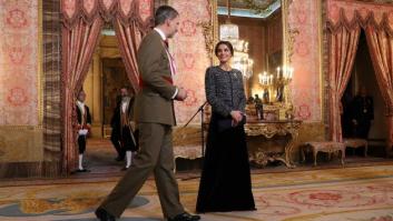 El rey reivindica la bandera como símbolo "de todos" y de "unidad"