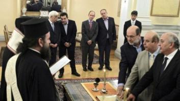 Los nuevos ministros del Gobierno griego juran el cargo tras la remodelación