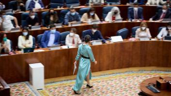 Vox cruza otra vez todas las líneas con sus alusiones "racistas" a Mbayé y la presidenta de la Asamblea les pide retractarse