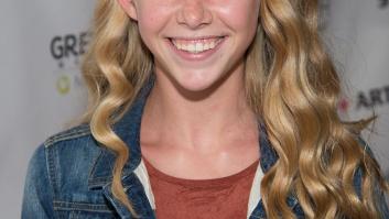 La actriz Miranda McKeon anuncia que padece cáncer de mama con 19 años