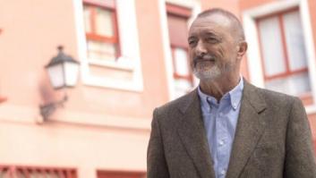 El tuit de Pérez-Reverte que hace saltar las lágrimas tras lo que le hace un cazador a un zorro con una pata amputada: "Durísimo..."