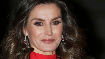 La reina Letizia desempolva un conjunto de la reina Sofía en su gran cita con la moda española
