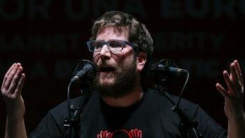 El 'zasca' de un tuitero a Miguel Urbán que arrasa en Twitter por llamar "zombi del 78" a Nicolás Satorius