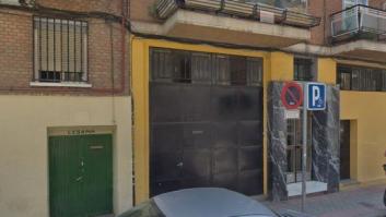 Convive un año con su madre muerta en casa en un ataúd fabricado por él