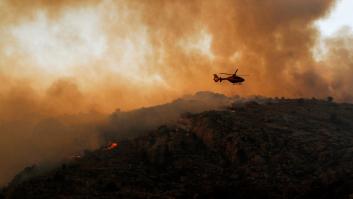 Las buenas condiciones meteorológicas ayudan a estabilizar el fuego en Ávila