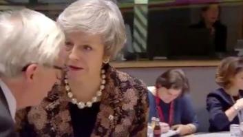 ¿De qué hablan May y Juncker?