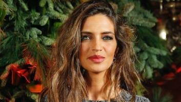 Sara Carbonero arrasa con el mini vestido que lleva en esta foto (y su precio es una sorpresa)