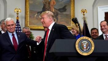 Trump bromea con que su vicepresidente quiere “ahorcar” a los homosexuales