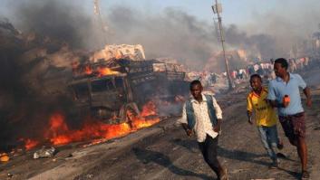 El número de muertos en el atentado con camiones bomba en Somalia supera ya los 300