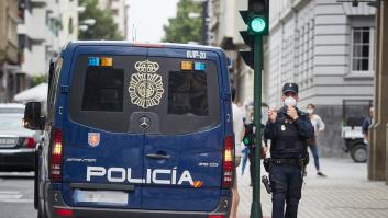 Le rompen la nariz a un joven trans por despedirse diciendo "guapes"