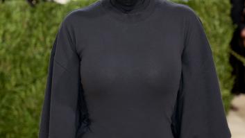 ¿Kim Kardashian o un dementor? La 'celebrity' provoca pavor con su 'look' en la Gala Met