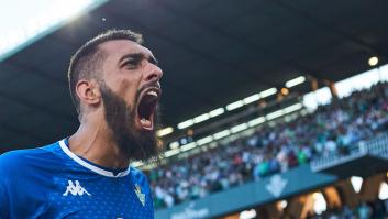 El Betis (4-3) remonta para ganar en su vuelta a Europa y la Real Sociedad logra un buen punto (2-2)