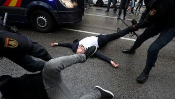 Human Rights Watch cree que la policía hizo un uso "excesivo" de la fuerza en Cataluña