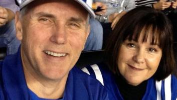 Pence abandona un partido de la NFL por la protesta de los jugadores durante el himno